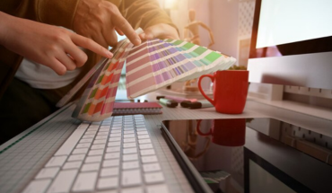 High-quality board printing for commercial stores